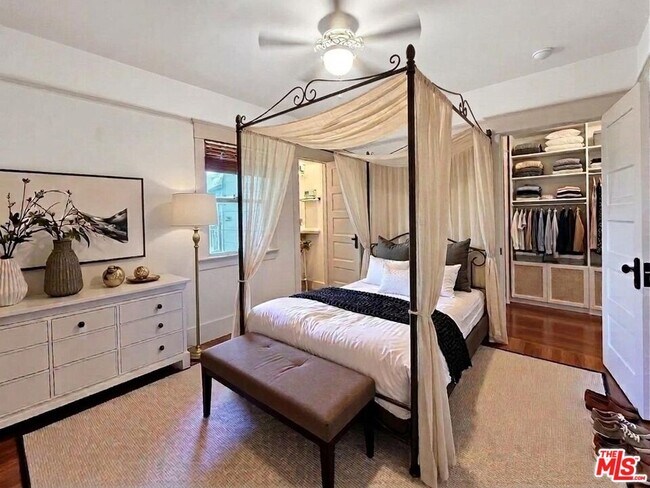 Foto del edificio - 1112 1/2 Echo Park Ave