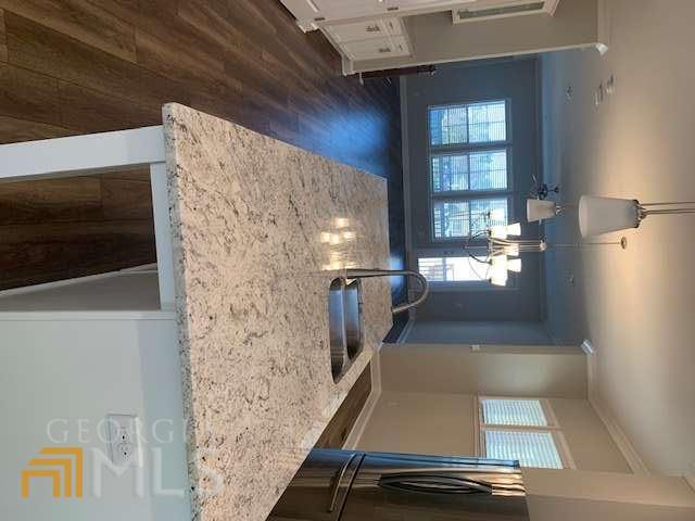 Building Photo - 5051 Pinckney Ln