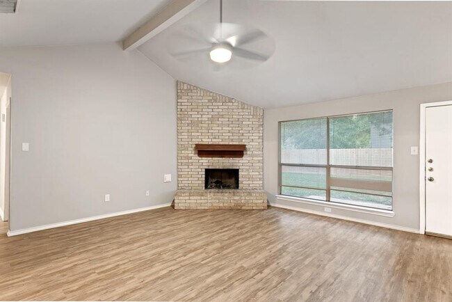 Building Photo - 3738 Clear Falls Dr
