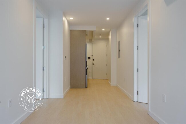 Foto del edificio - 1499 Bedford Ave