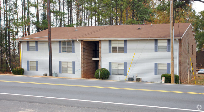 Building Photo - Winnsboro Arms