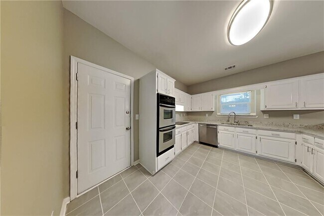 Foto del edificio - 374 Oak Springs Dr NW