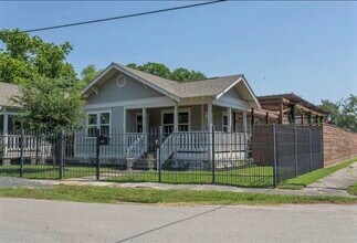 Building Photo - 4121 Rusk St