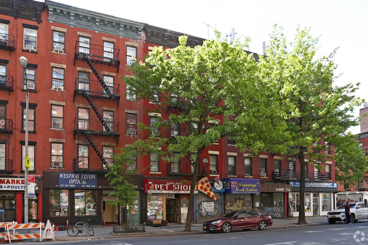 Building Photo - 754 Tenth Ave