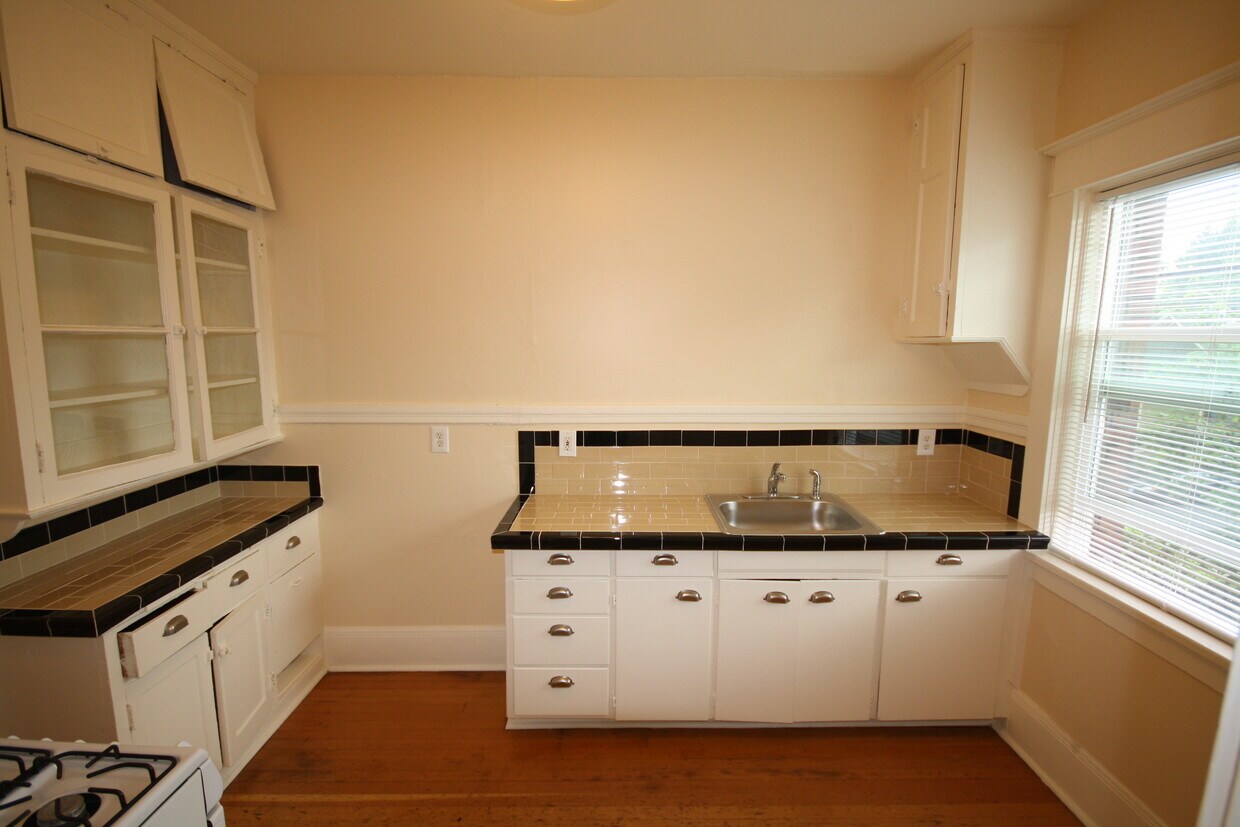 Foto principal - 910 Southeast 37th Avenue