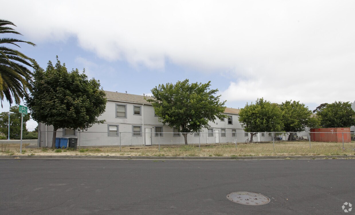 Foto del edificio - 900-918 Mare Island Way