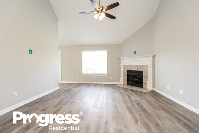 Foto del edificio - 3411 Belle Chase Dr