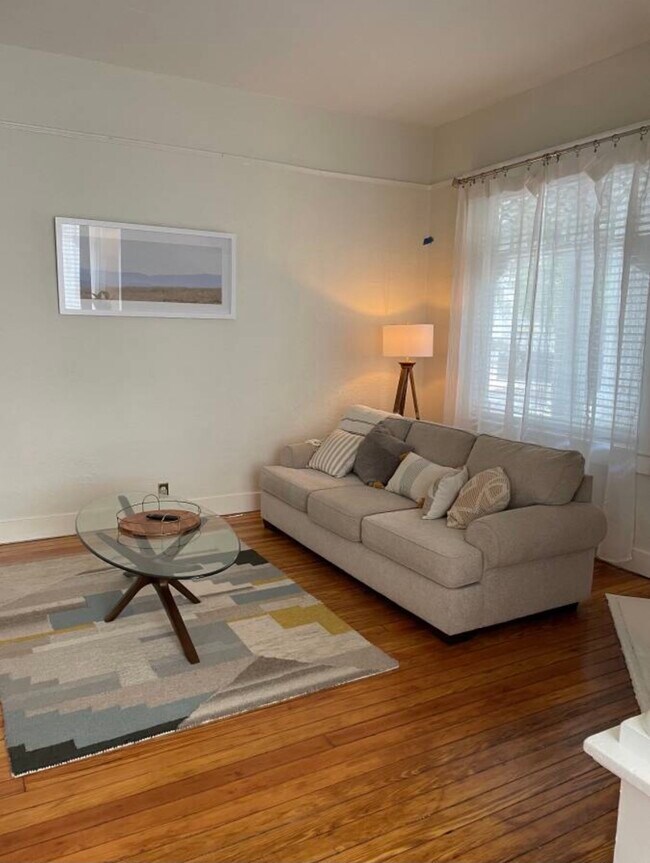 Foto del edificio - 2206 Bull St