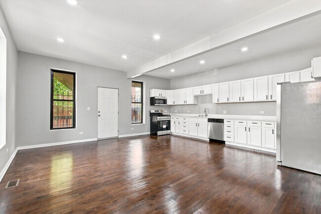 Foto del edificio - 6401 S Maryland Ave