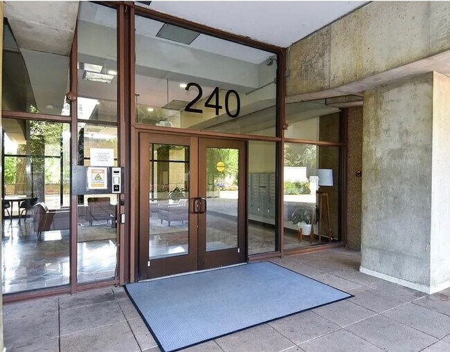 Building Photo - 240 M St SW