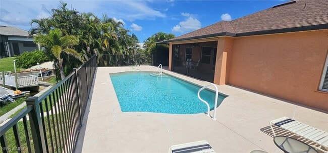 Foto del edificio - 826 SW 32nd Terrace