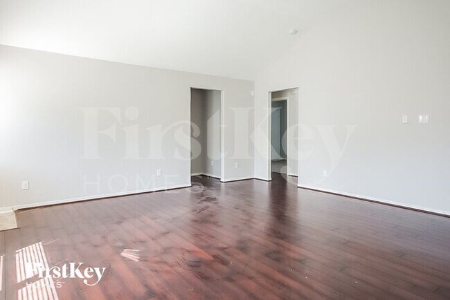 Foto del edificio - 9819 Barr Spring Dr