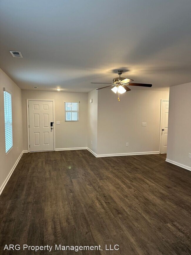 Foto del edificio - 3 br, 2 bath House - 2120 Kilpatrick Lane