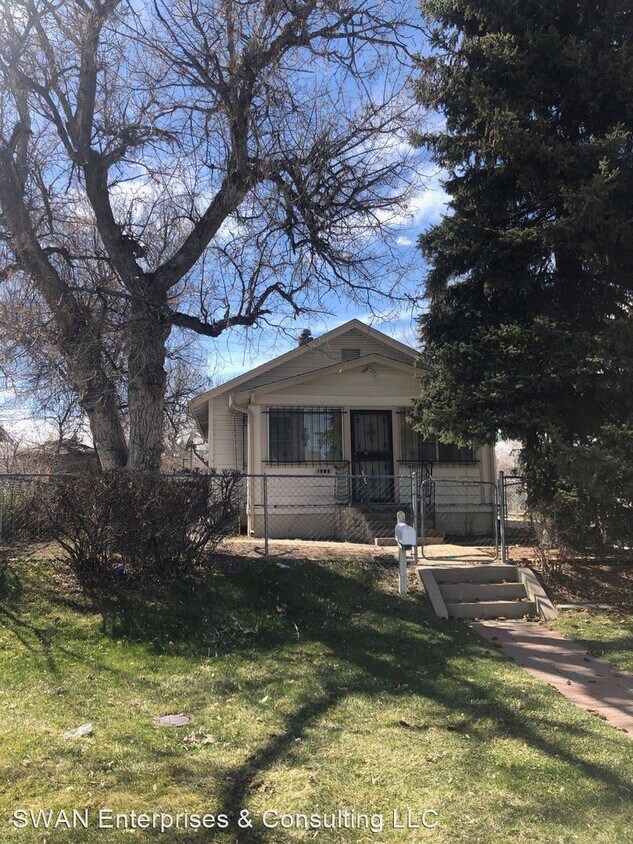 Primary Photo - 2 br, 1 bath House - 1585 Syracuse St