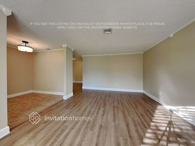 Foto del edificio - 760 Brookside Rd