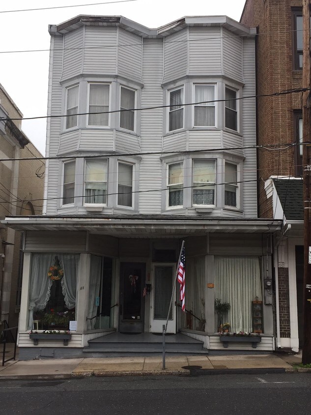 Foto principal - 9 W Ridge St