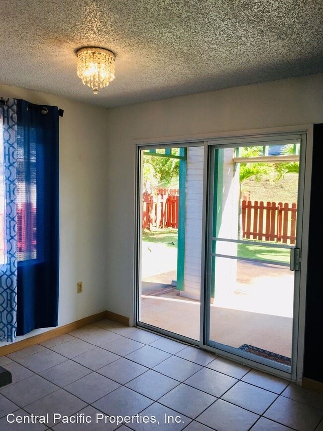 Building Photo - 3 br, 2 bath House - 95-1025 Kuauli Street...