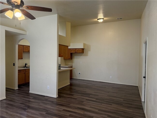 Building Photo - 2024 Gates Ave