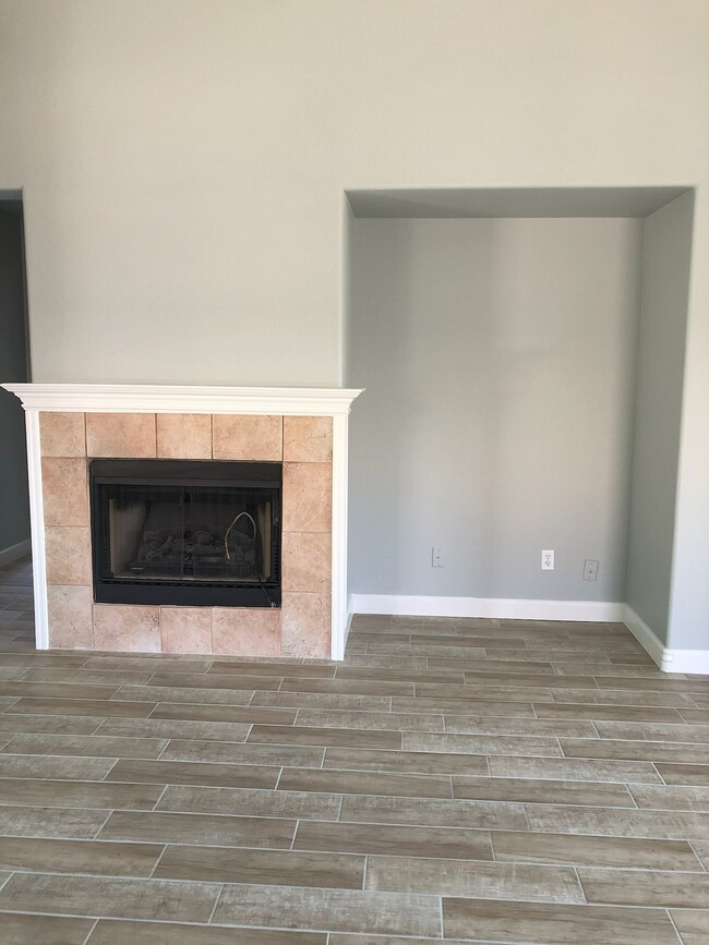 Foto del edificio - 13677 W Ocotillo Ln