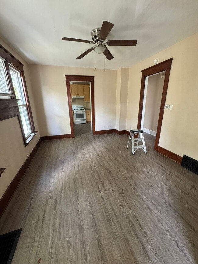 Foto del edificio - 1158-1160 W 22nd St