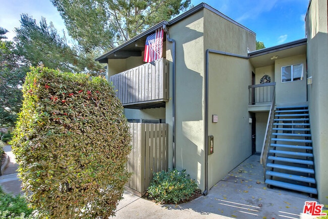Building Photo - 4822 Hollow Corner Rd