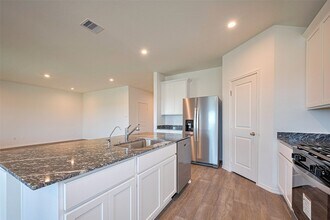 Building Photo - 5604 Poplar Rdg Ct