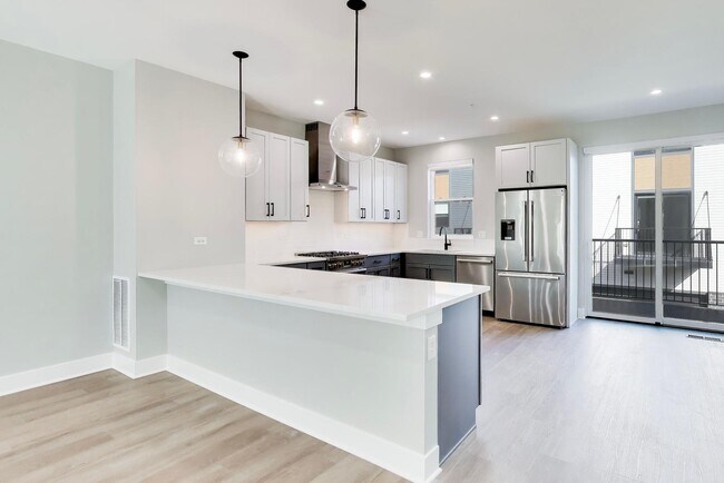 Building Photo - 5424 Old Orchard Rd