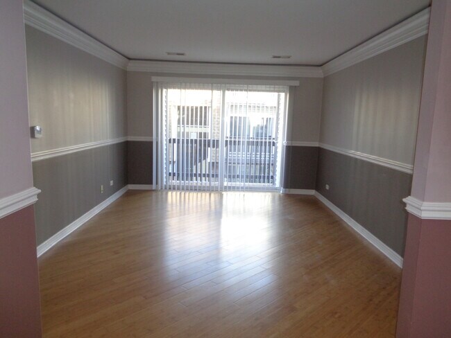 Foto del edificio - 10620 Brooks Ln