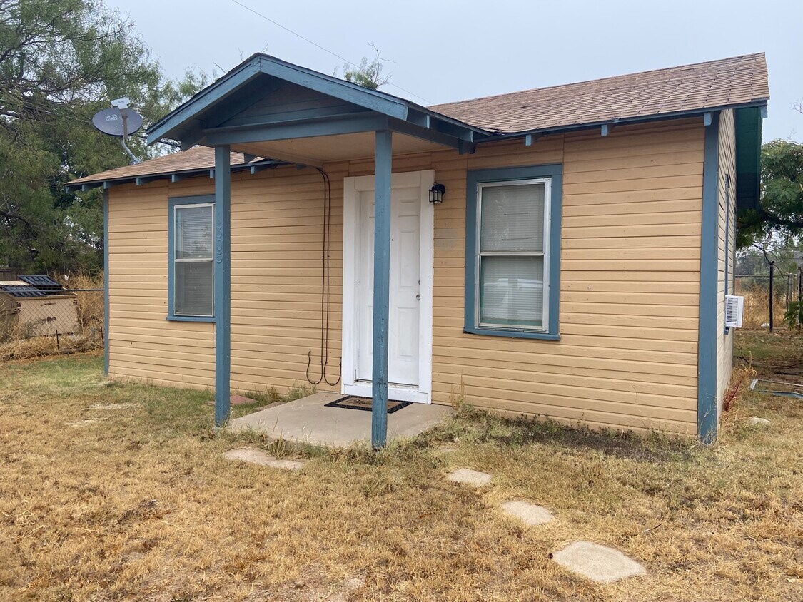 Primary Photo - 1305 State St