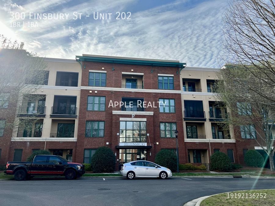 Photo - 300 Finsbury St