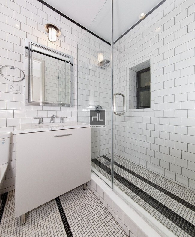 Foto del edificio - 59 E 3rd St