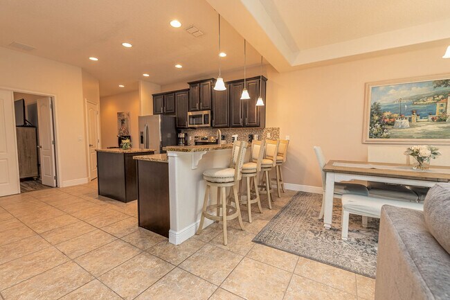 Foto del edificio - 8079 Brooksville Dr