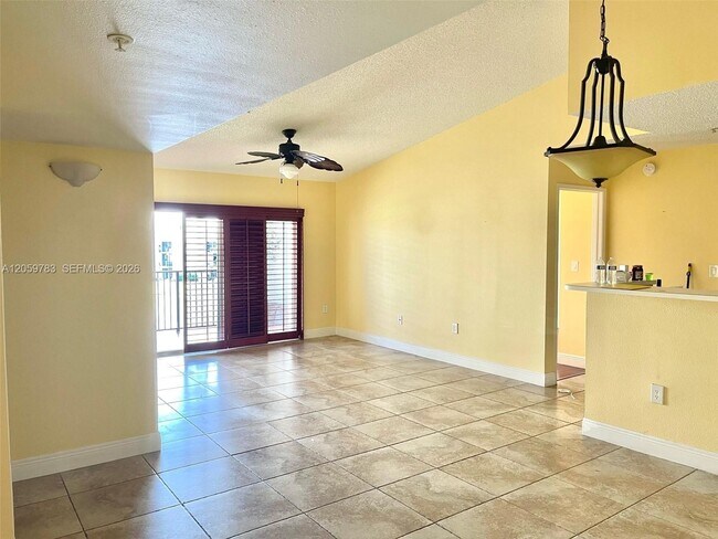 Foto del edificio - 4540 NW 107th Ave
