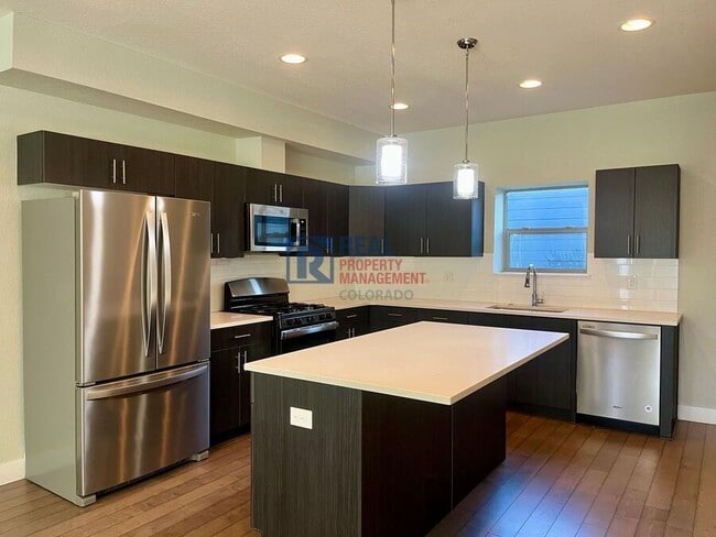 Building Photo - 4431 E Jewell Ave