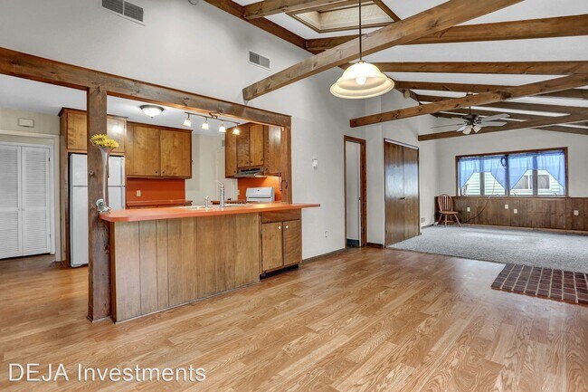 Foto del edificio - 3 br, 1 bath House - 144 S Locust St