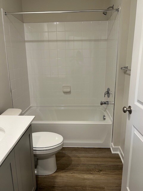 Foto del edificio - 7402 Calm Retreat Blvd