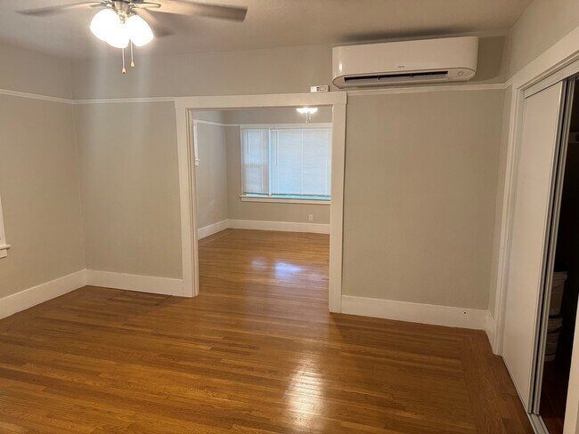 Towards Living room - 2800 H St