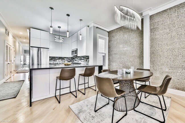 Building Photo - 4 br, 3 bath House - 1735 N Clybourn Ave