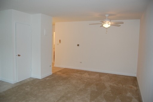 Foto del edificio - 140 E Lake St