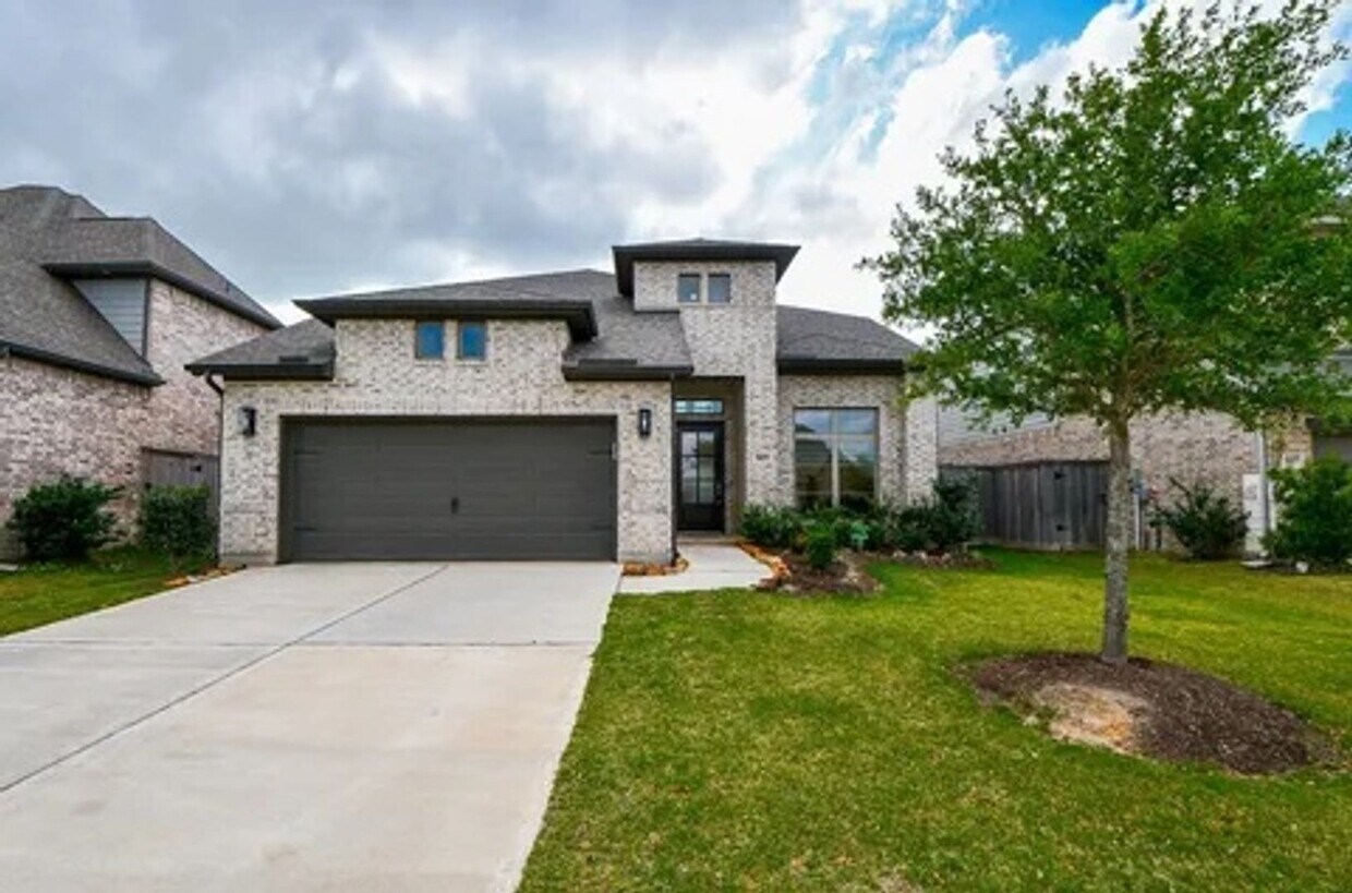 Foto principal - Spacious 4BR House in Richmond