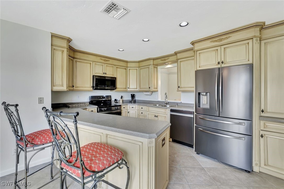 Foto del edificio - 5859 Westbourgh Ct