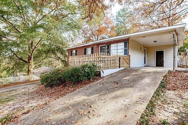 Foto del edificio - 4718 Marino St