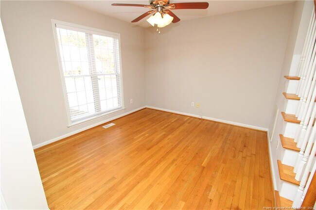 Foto del edificio - 101 Lake Meadow Dr