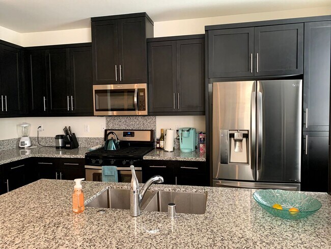 Foto del edificio - 518 Heron Ln