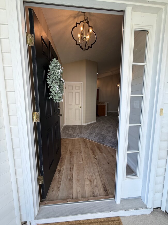 Foto del edificio - Black Hills Dr.