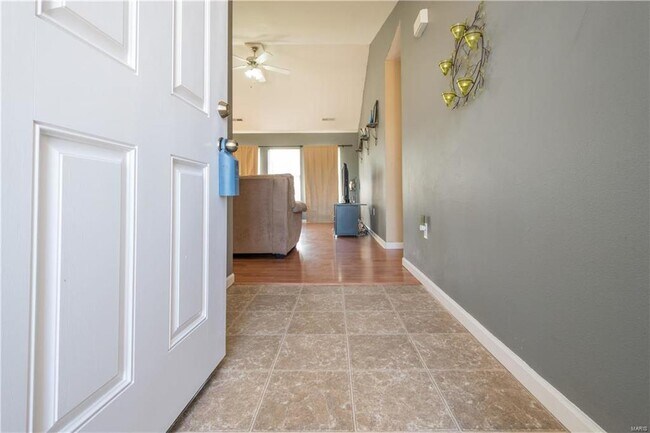 Foto del edificio - Home in Pioneer Ridge – Pet Friendly & Min...