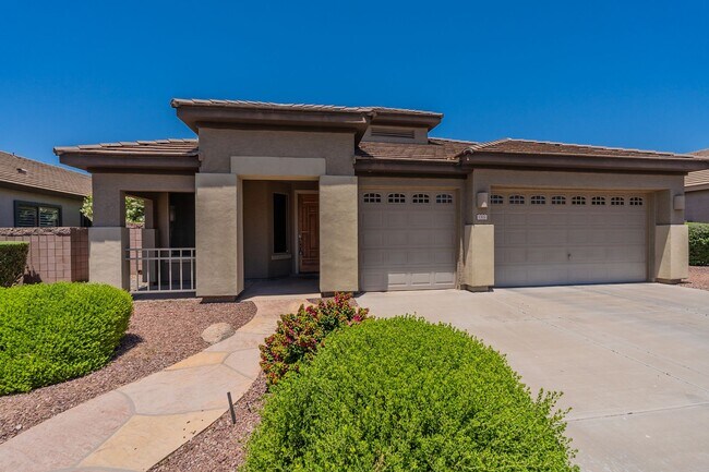 Building Photo - Welcome to your dream home in the heart of...