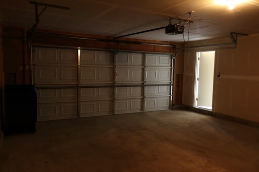 Building Photo - 10260 Marblewing Rd