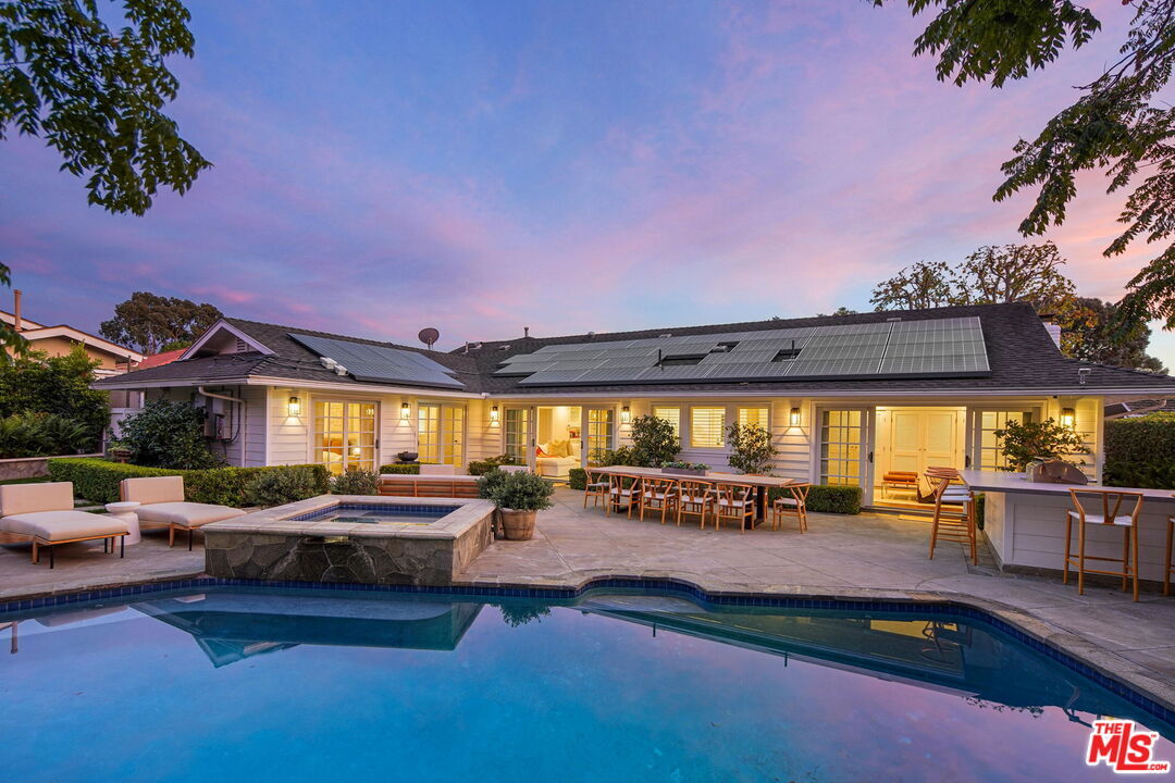Foto principal - 1308 Mariners Dr