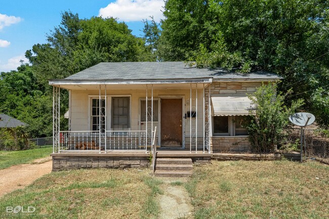Building Photo - 3410 Jackson St
